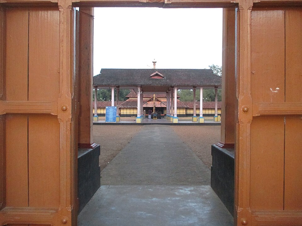Pambanaiappan Mahavishnu Temple, Thiruvanvandoor