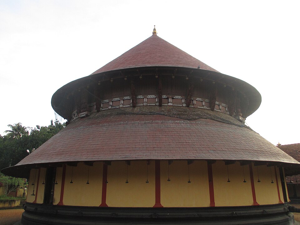 Pambanaiappan Mahavishnu Temple, Thiruvanvandoor